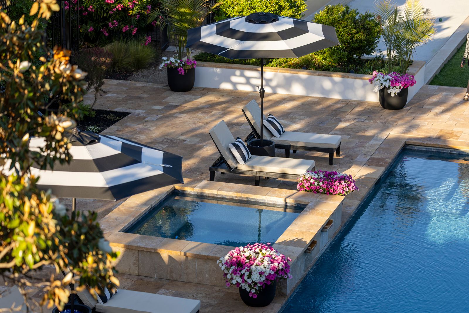 Poulsen Pools — Pool Builder